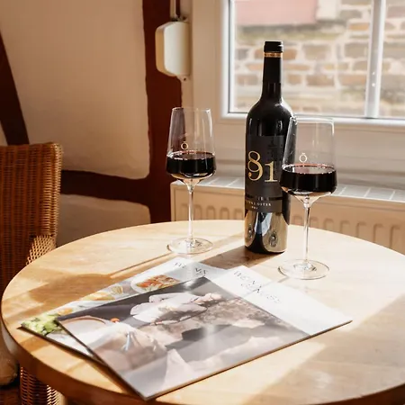 Eulenhaus - Weingut Walter J Oster Semesterbostad